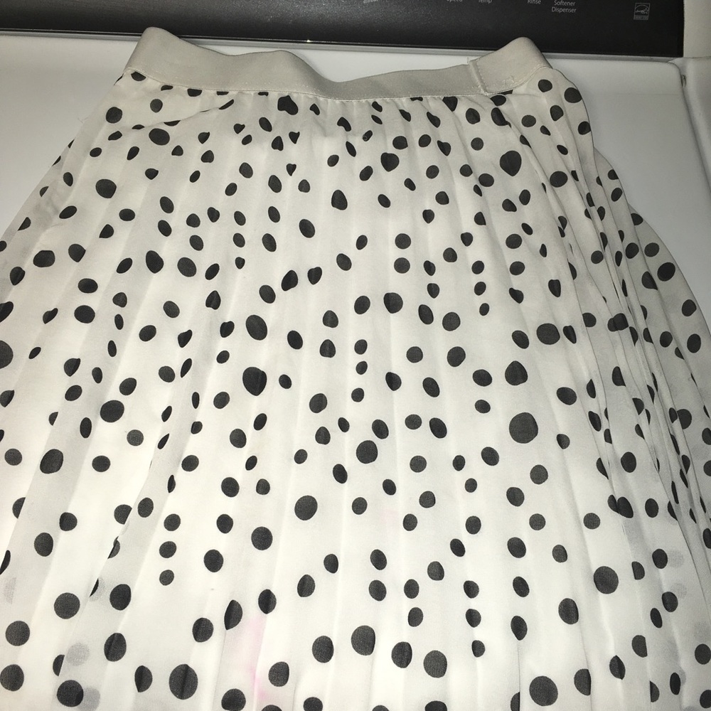 Girls size S black/white polka dot skirt